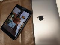 CS1590/2025 LAPTOP APPLE